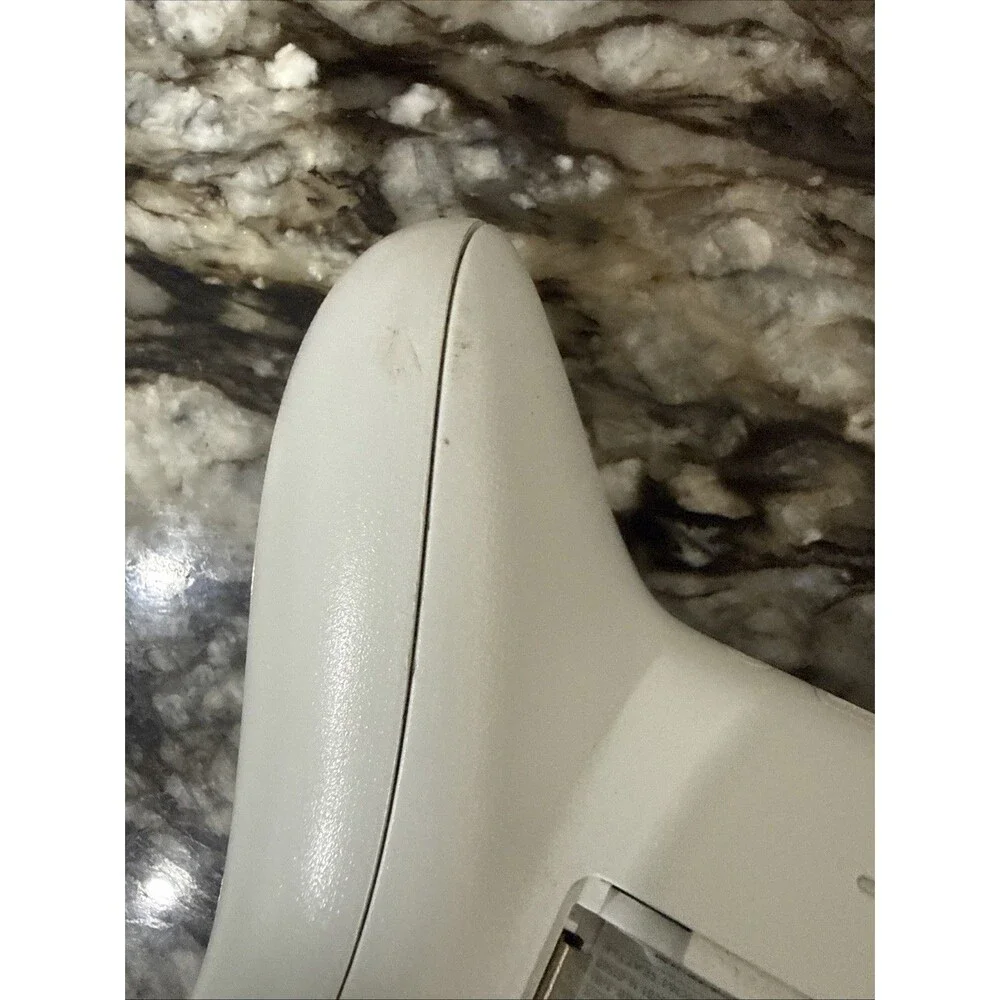 Microsoft Xbox One Wireless Controller White 1708 FOR PARTS ONLY
